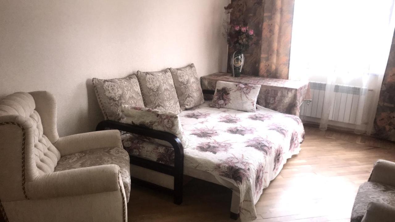 2-Х Квартира Поруч З Сумською, Госпіталь, Парк Центральний Charkiv Esterno foto